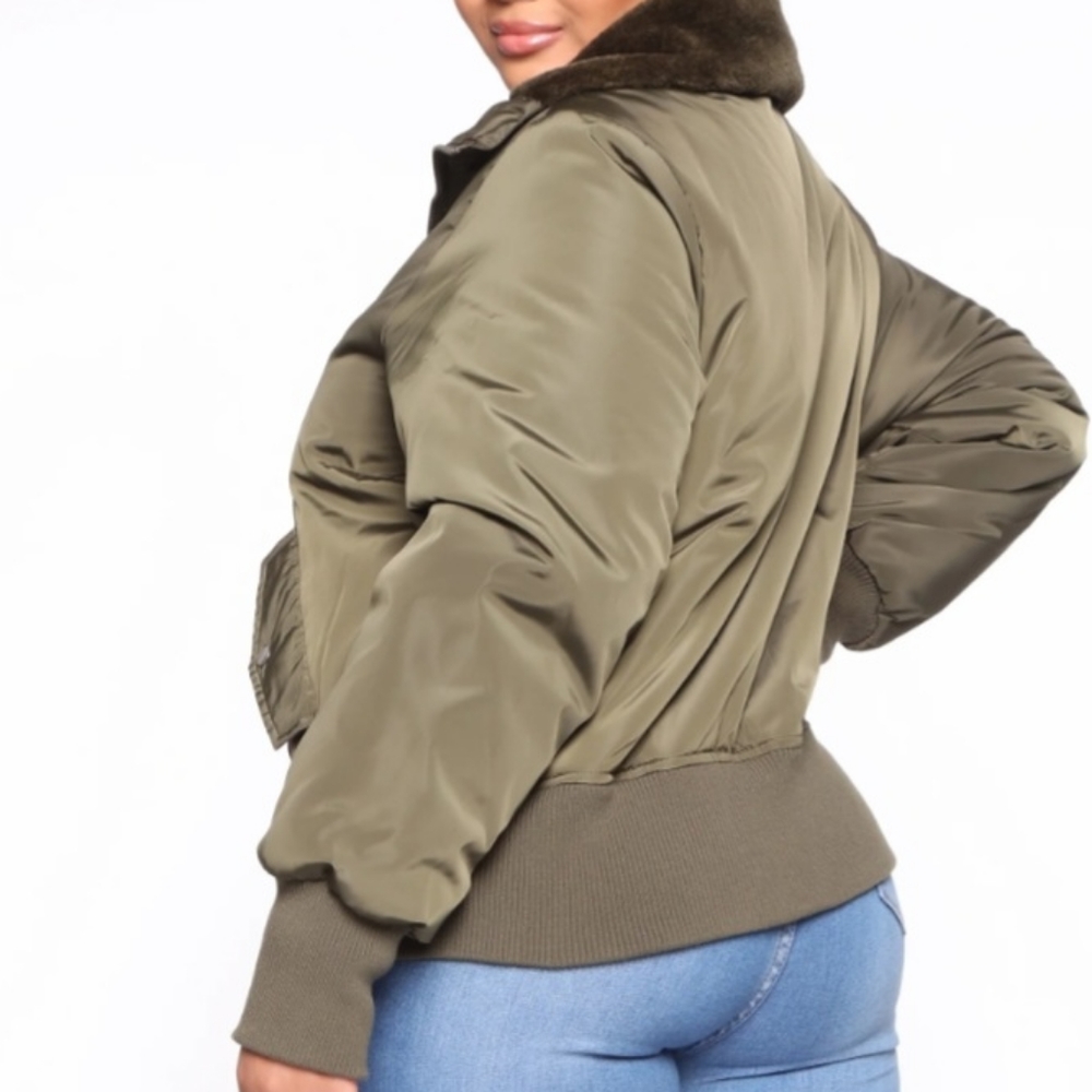 💥Bomber Jacket - Picture 3 of 3